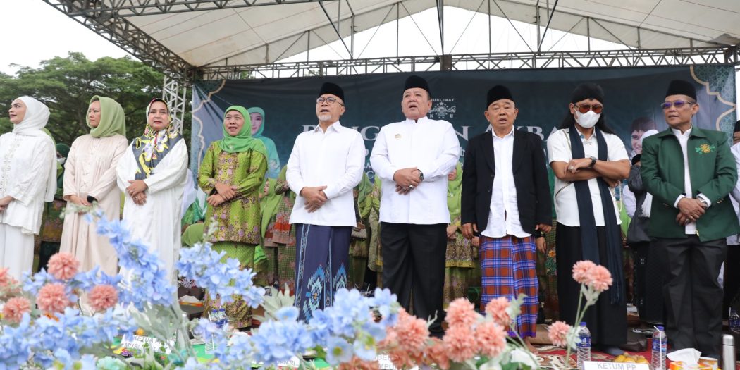 Gubernur Arinal Dan Ibu Riana Bersama Ketum Muslimat NU Khofifah Indar Parawansa Dan Mendag Zulkifli Hasan Hadiri Pengajian Akbar