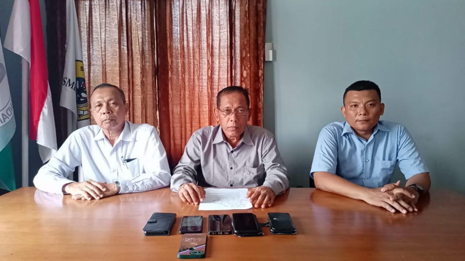 BREAKING NEWS! Kepala SMK 2 MEI Bandar Lampung Klarifikasi Tegaskan Sekolahnya Tidak Terlibat Tawuran Antarpelajar yang Akibatkan 1 Korban Meninggal