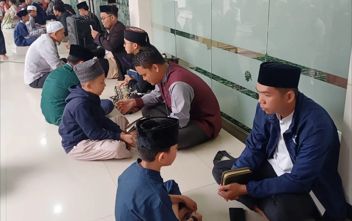 Yayasan Al Faruq Adakan Acara Free Food Car Untuk Meningkatkan Minat Masyarakat Terhadap Al Qur'an