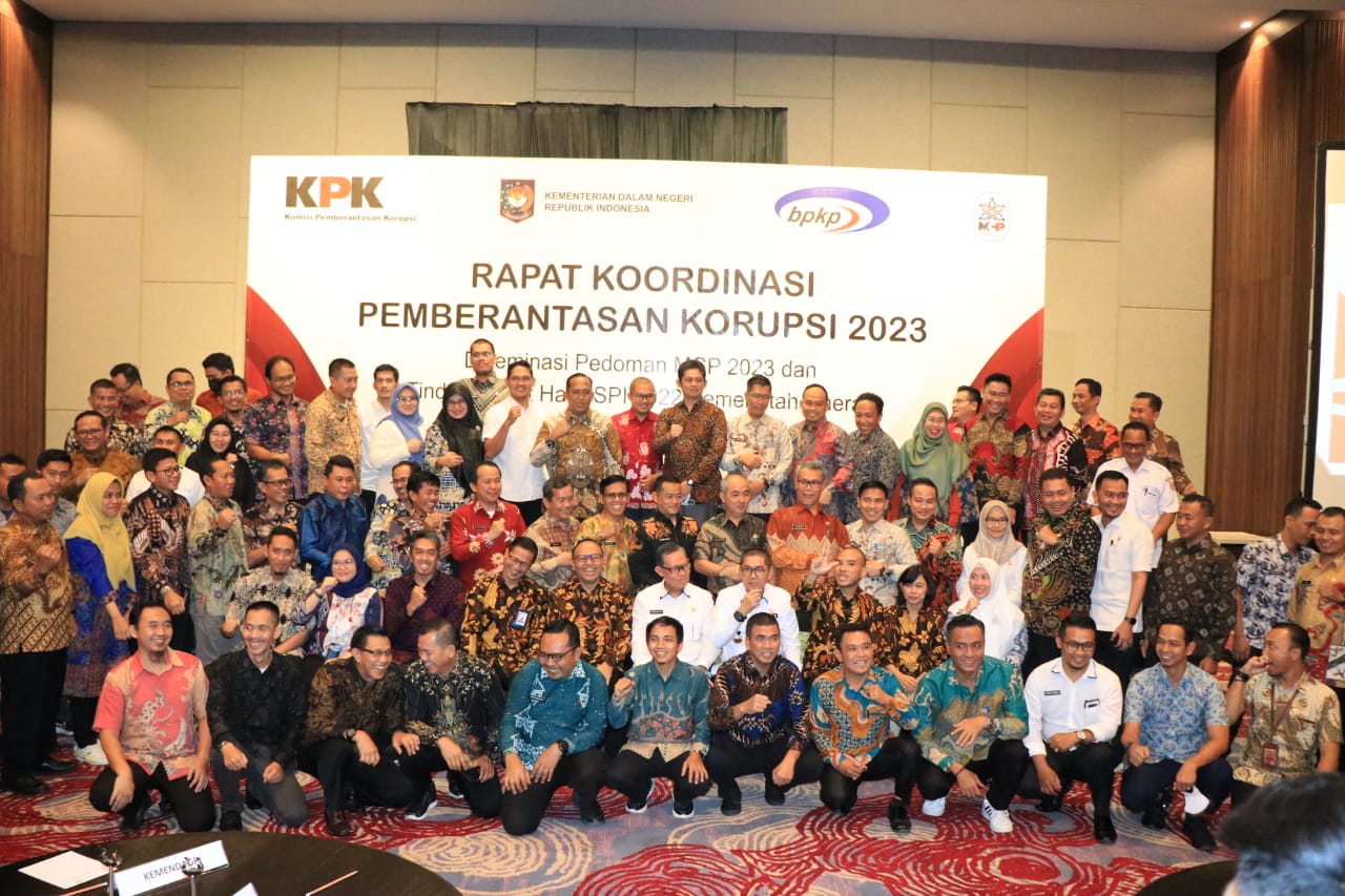 Sekdaprov Lampung Menghadiri Rakor Pemberantasan Korupsi Diseminasi Pedoman MCP dan Tindak Lanjut Rekomendasi Hasil Survei Penilaian Integritas