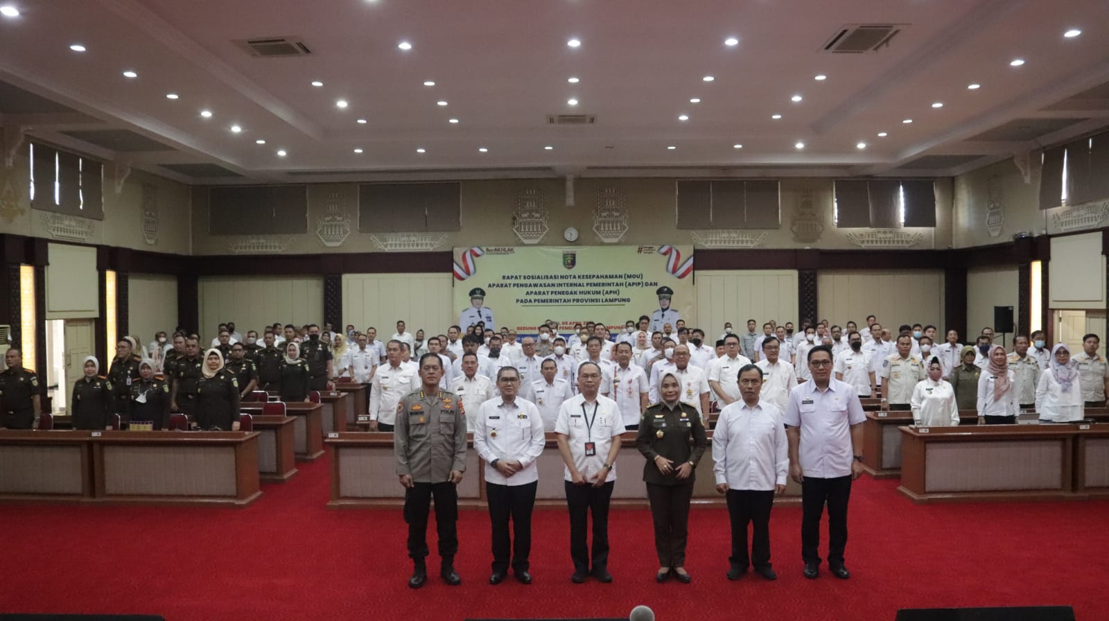 Gubernur Lampung Membuka kegiatan Sosialisasi Nota Kesepahaman (MoU) Aparat Pengawasan Internal Pemerintah (APIP) dan Aparat Penegak Hukum (APH) Pada Pemerintah Provinsi Lampung