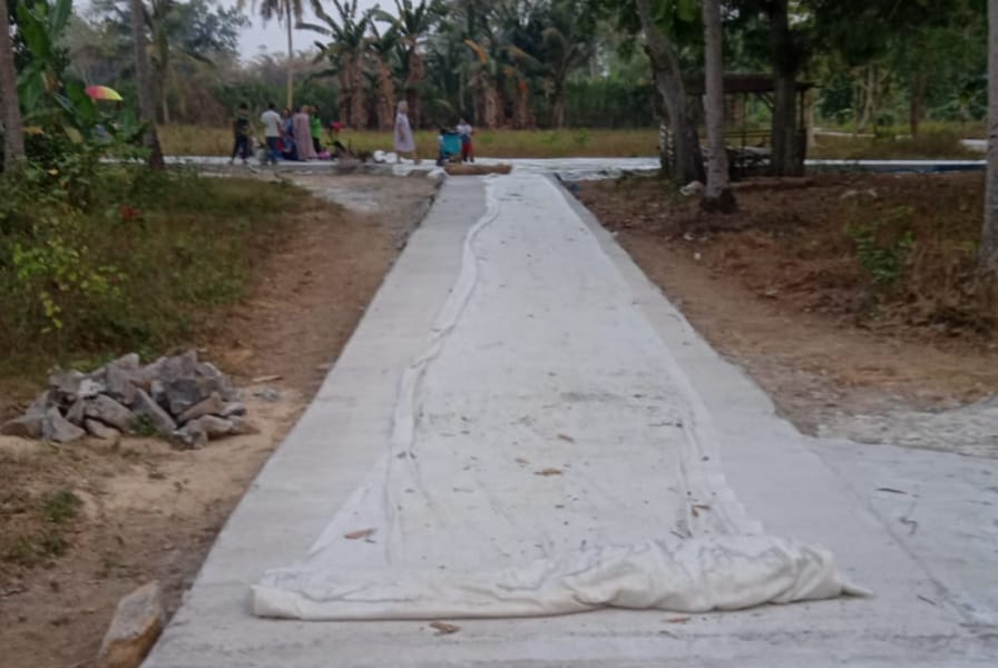 Dinas PUPR Lamsel Rampungkan Jalan Perintis Desa Merak Batin Sepanjang 640 Meter