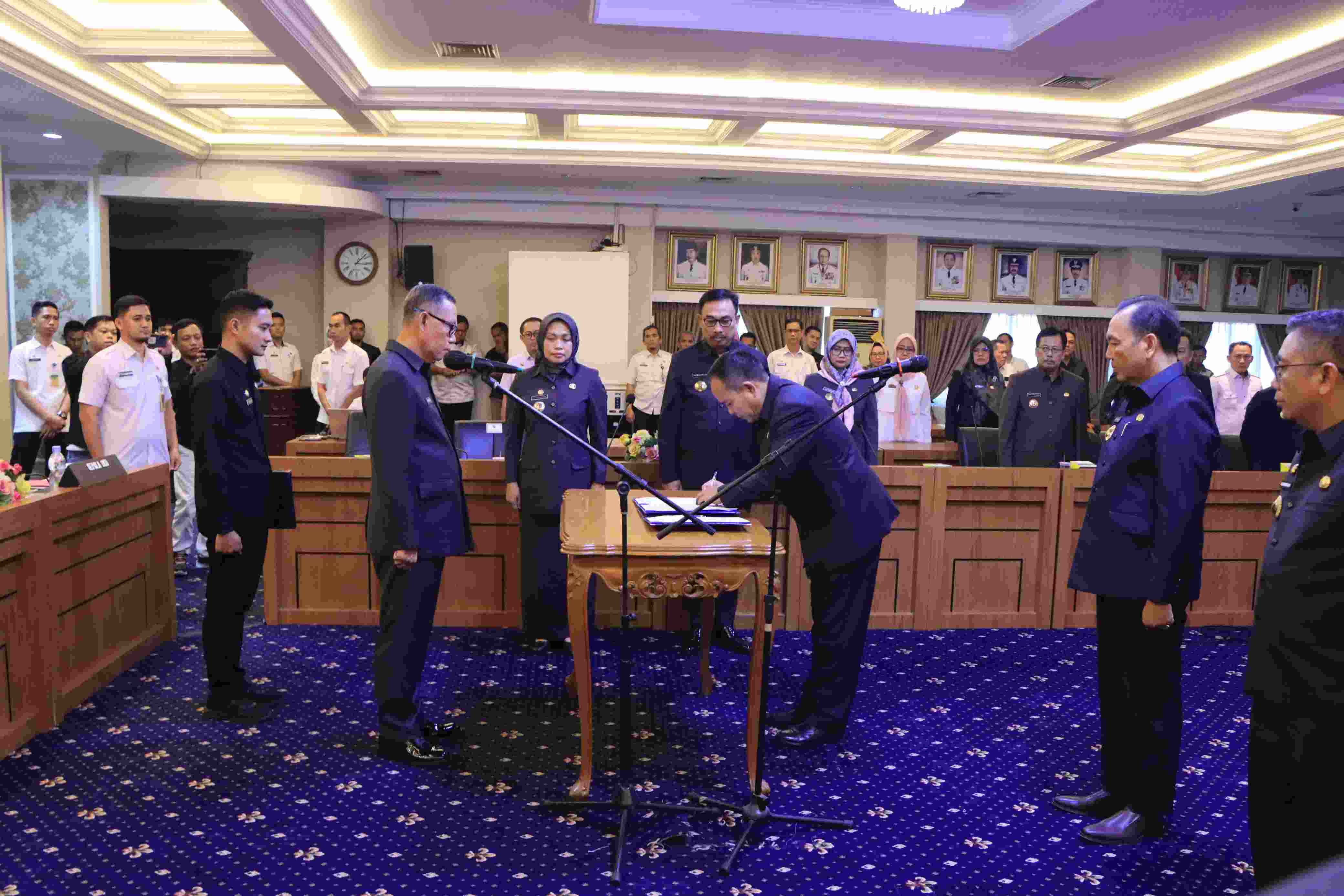 Gubernur Lampung Melantik  Pejabat Pimpinan Tinggi Pratama di Lingkungan Pemerintah Provinsi Lampung