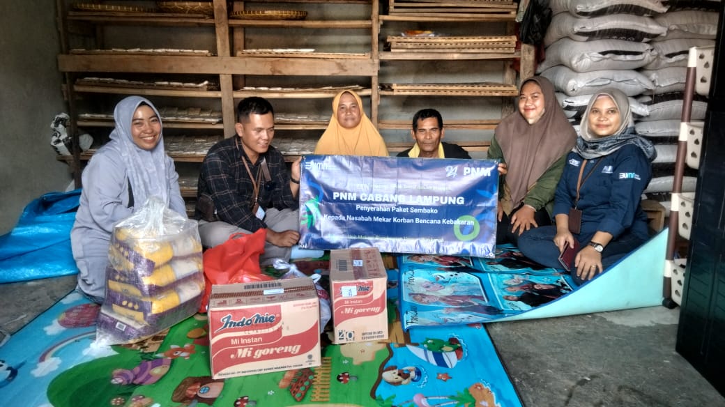 Beri Bantuan Sembako Dan Bantuan Sosial Keagamaan, PNM Lampung Gelar Program PNM Peduli Selain Tingkatkan Pembiayaan