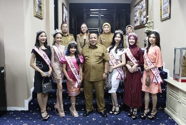 Gubernur Terima Audiensi Pemilihan Puteri Anak/Remaja Indonesia 2023