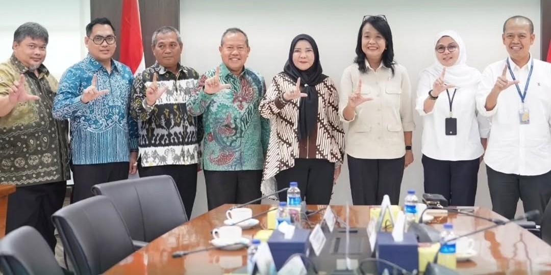 Wali Kota Eva Dwiana Audiensi dengan Wamen PUPR Bahas Banjir, Akses Air Bersih, dan Infrastruktur Jalan di Bandar Lampung