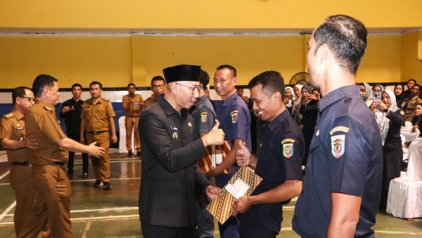 3.125 Tenaga Non-ASN Pemprov Lampung Terima SK Perpanjangan Kontrak