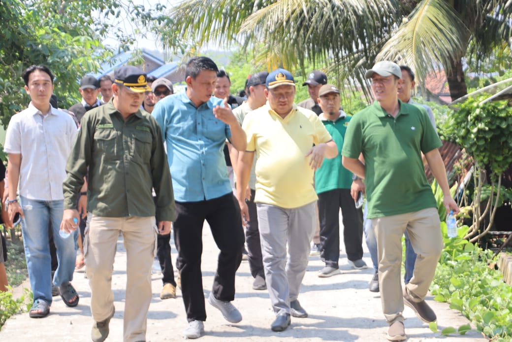 Bupati Pesisir Barat Gerak Cepat Tinjau Sungai Way Nipah yang Ancam Permukiman Warga