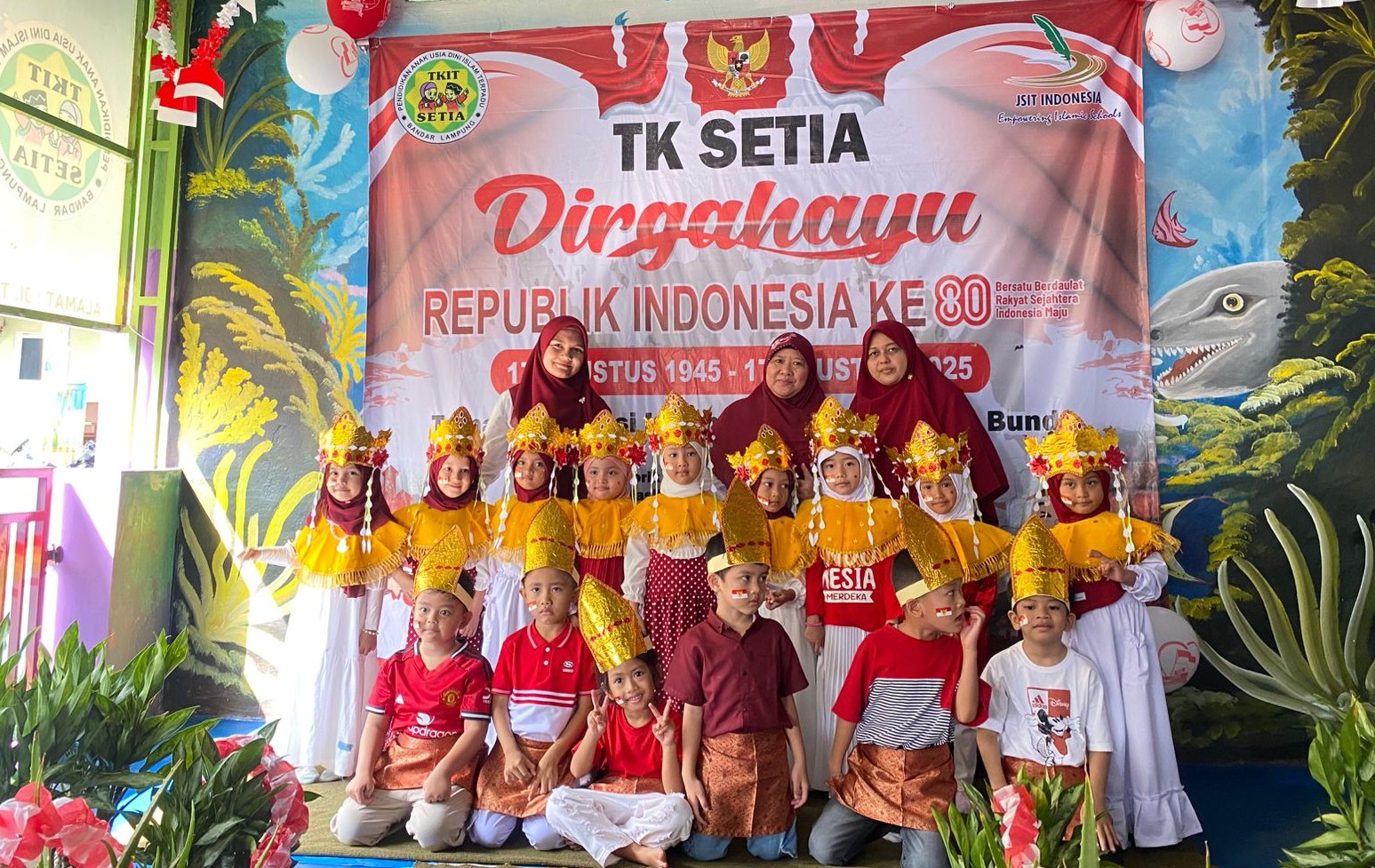 TK IT Setia Hidupkan Semarak 17 Agustus dengan Lomba, Kreasi Kue, dan Parenting