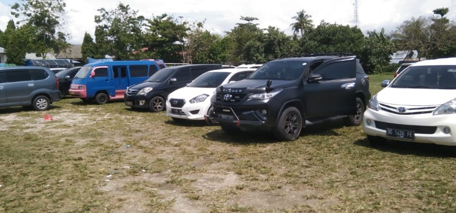 Ketua PSSI Pesisir Barat Angkat Bicara Terkait Lapangan Merdeka Labuhan Jukung Jadi Tempat Parkir