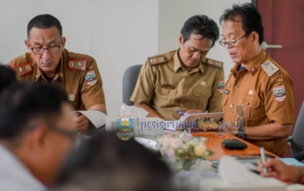 Pj. Sekda Jon Edwar Hadiri Rakor Persiapan Sambut Bulan Ramadhan, Idul Fitri, dan HUT Pemkab Pesibar