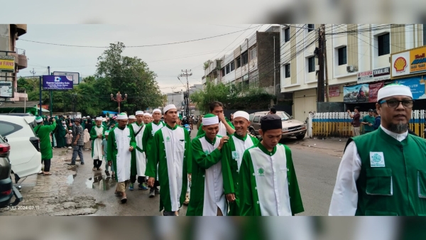 Semangat Tahun Baru Islam, Khilafatul Muslimin Gelar Jalan Sehat di Bandarlampung