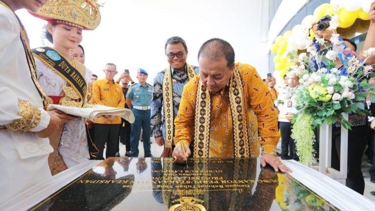 Arinal Resmikan Gedung Perpustakaan dan Festival Literasi