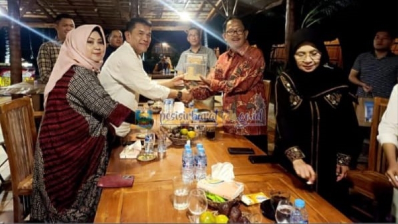 Bupati Pesisir Barat Jalin Silaturahmi dengan Danrem 043 Gatam, Perkuat Kerja Sama