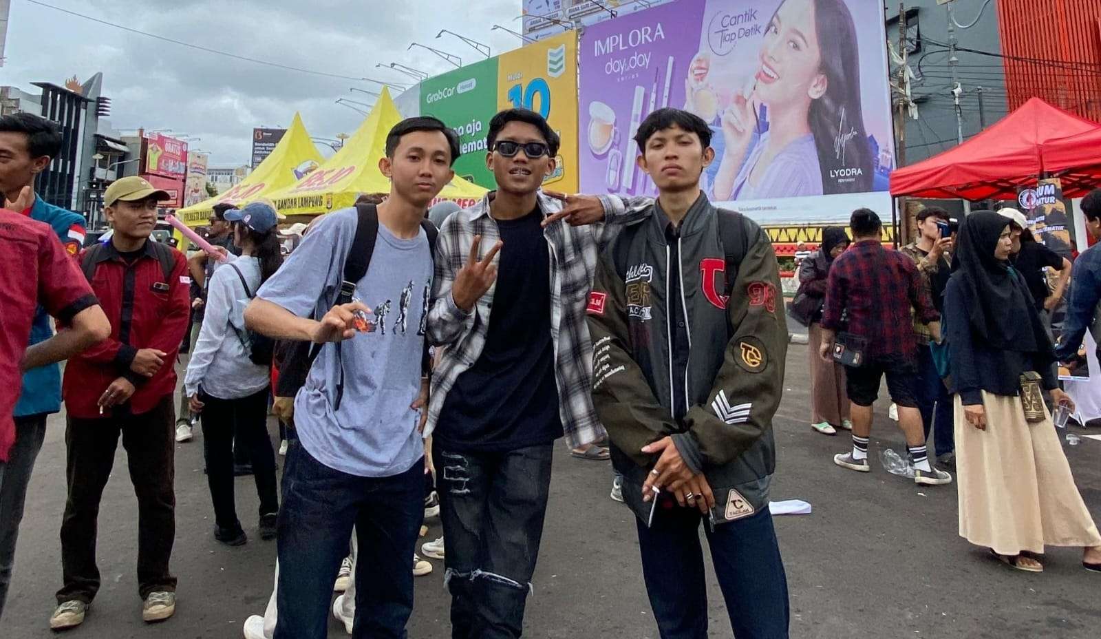 May Day: Aksi Unjuk Rasa di Lampung Tuntut Perubahan