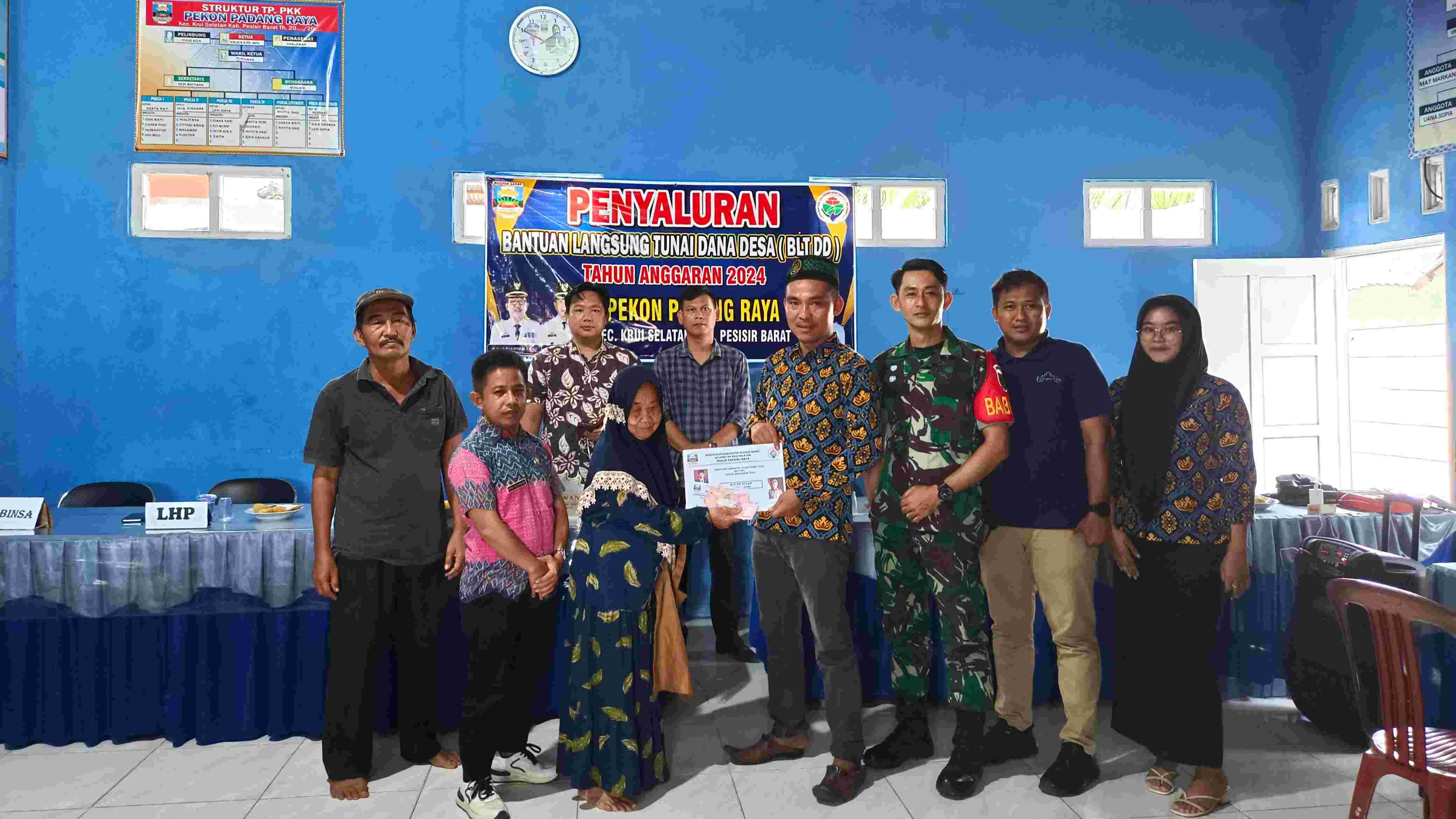 BLT-DD Tahap 2 Disalurkan Kepada 19 KPM di Pekon Padang Raya