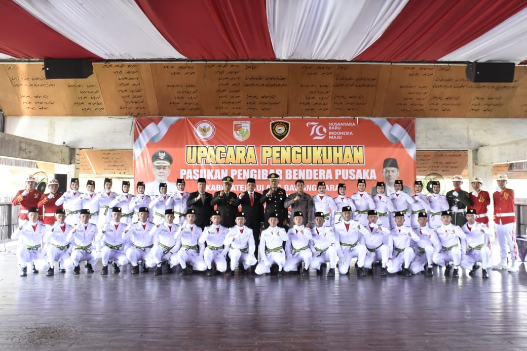 32 Pasukan Pengibar Bendera Pusaka Tubaba Dikukuhkan