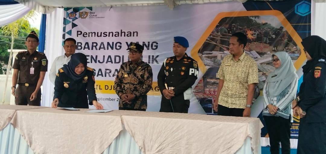 Bea Cukai Sumbagbar Musnahkan Ribuan Liter Miras Ilegal