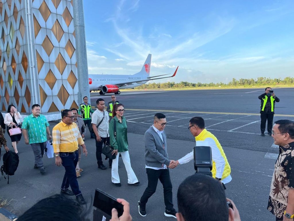 Plt Ketua Golkar Lampung Adies Kadir Sambangi Provinsi Lampung