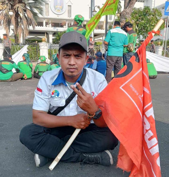 Ribuan Buruh Jawa Timur Demo Tuntut Kenaikan Upah
