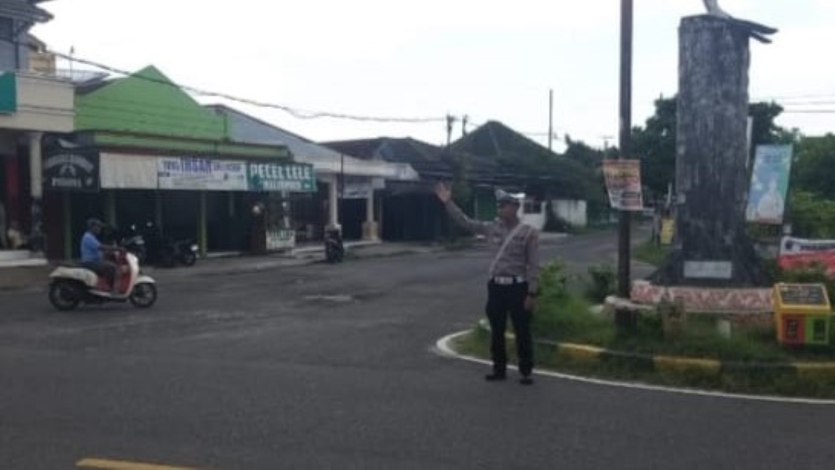 Polres Pesisir Barat Antisipasi Kemacetan, Gelar PAM Rawan Siang