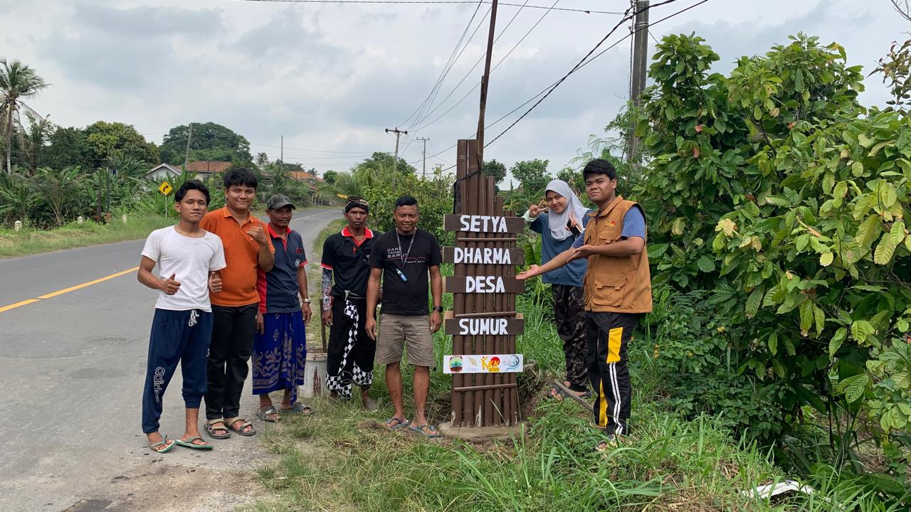 Mahasiswa ITERA Berdayakan Desa Sumur dengan Inovasi Teknologi dan Produk Lokal