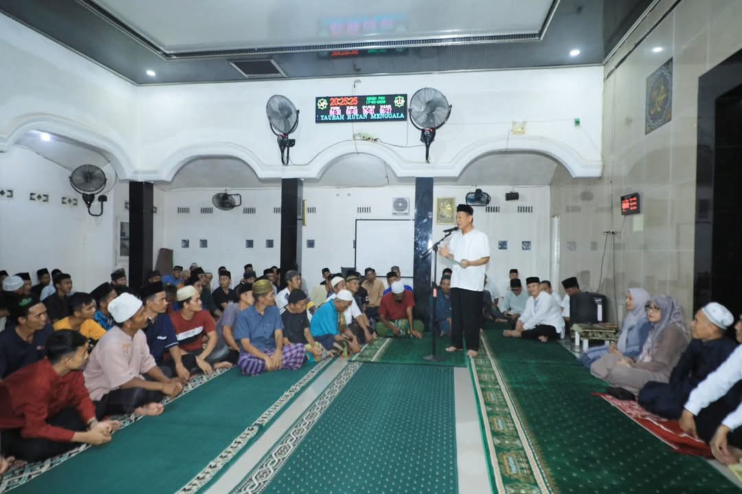 Bupati Tulang Bawang Gelar Tarawih dan Beri Kultum di Rutan Menggala, Ajak Warga Binaan Introspeksi Diri