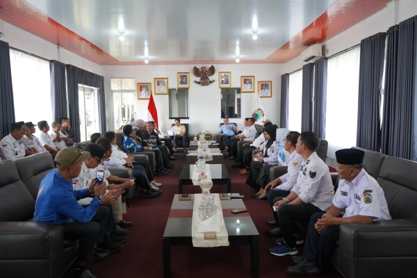 DPC Apdesi Lampung Selatan Siap Dukung Pembangunan Desa Bareng Bupati