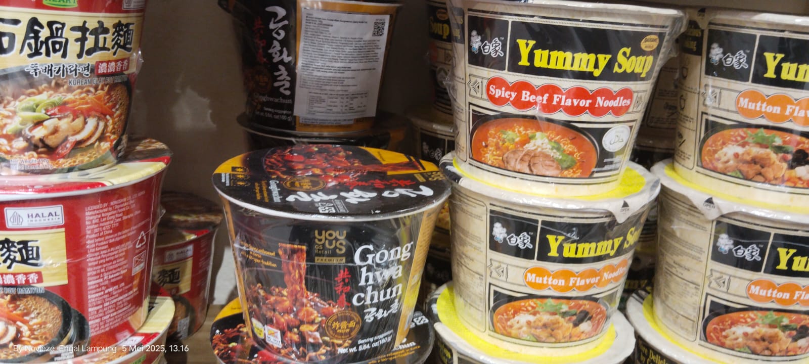 Makanan-Minuman Impor China Tanpa Label BPOM dan Halal Beredar di KIM Bandar Lampung