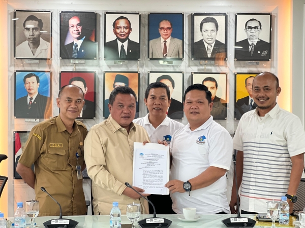 Mohammad Hatta Resmi Pimpin IKA UNTIRTA Lampung