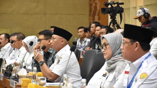 Perjuangkan Petani Singkong Lampung, Gubernur Mirza Gedor DPR RI