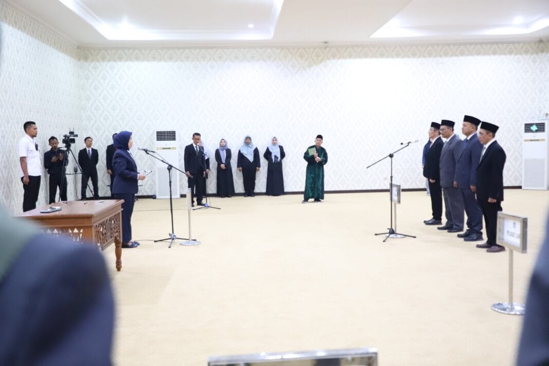 Rektor Unila Lantik Dekan FMIPA dan Para Wakil Dekan FP Unila