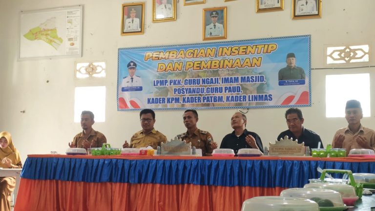 Pemerintah Pekon Biha Beri Insentif untuk Para Kader