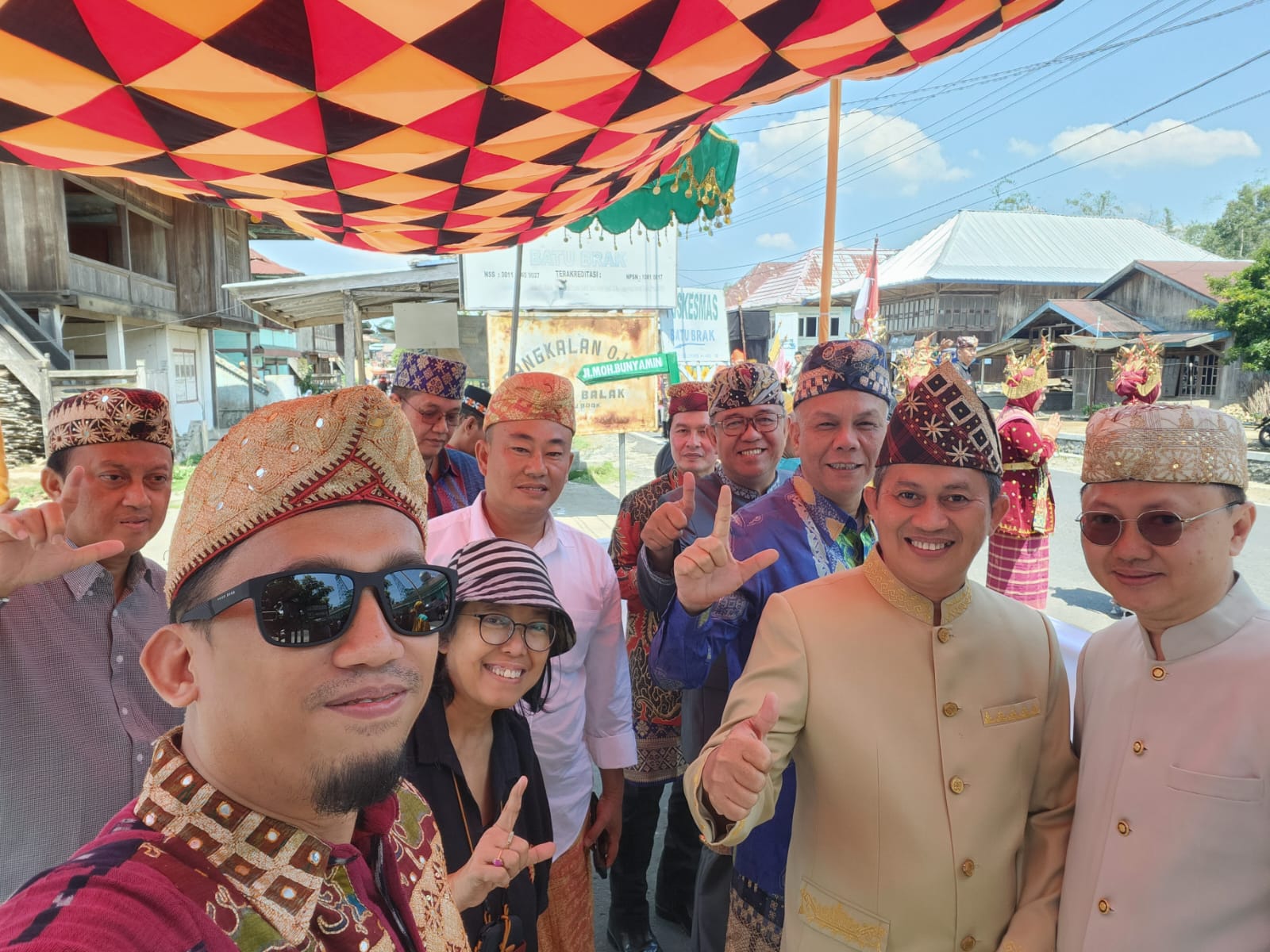 Kisruh Pilkada Waykanan, Banner Resmen Kadapi Dicopot Oknum