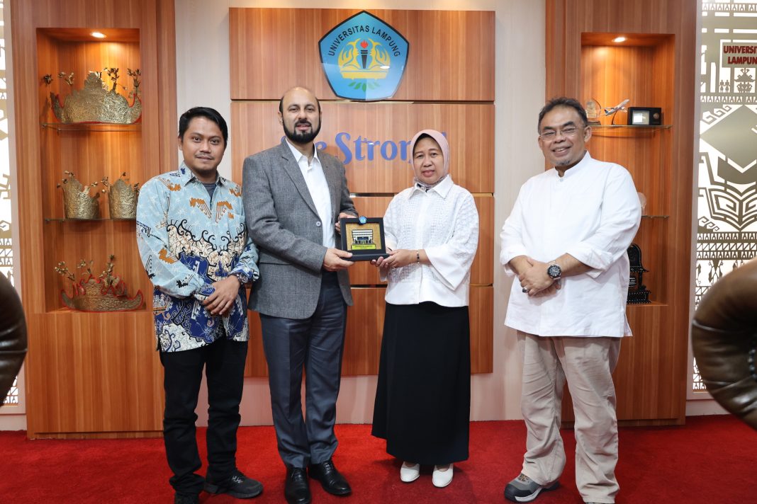 Unila dan UTP Tingkatkan Kerja Sama Akademik dan Riset Internasional