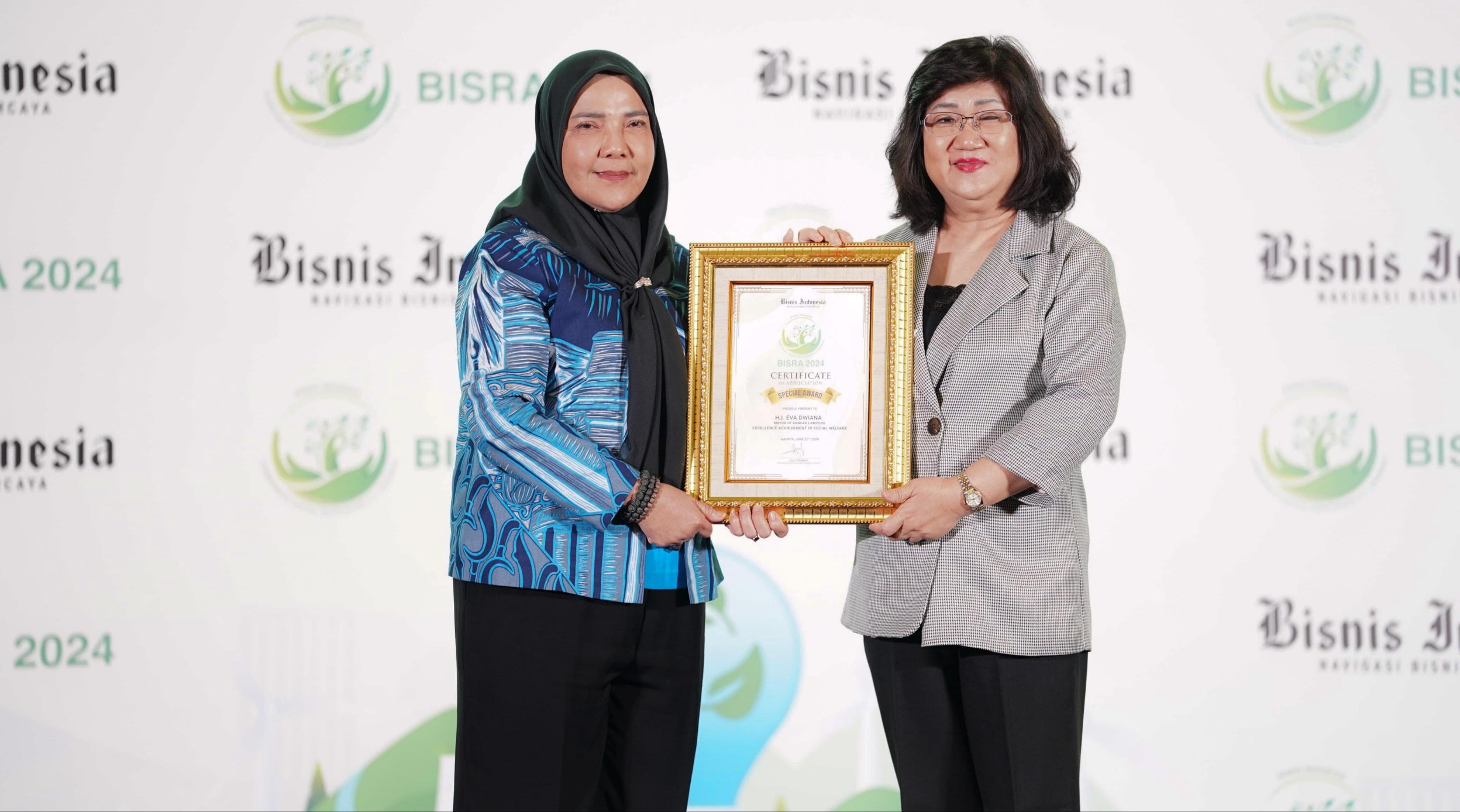 Walikota Bandarlampung Raih Penghargaan BISRA 2024