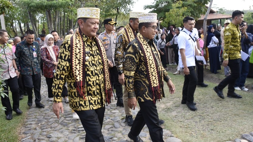 Warna-warni Budaya Tubaba Memukau di TAF ke-8