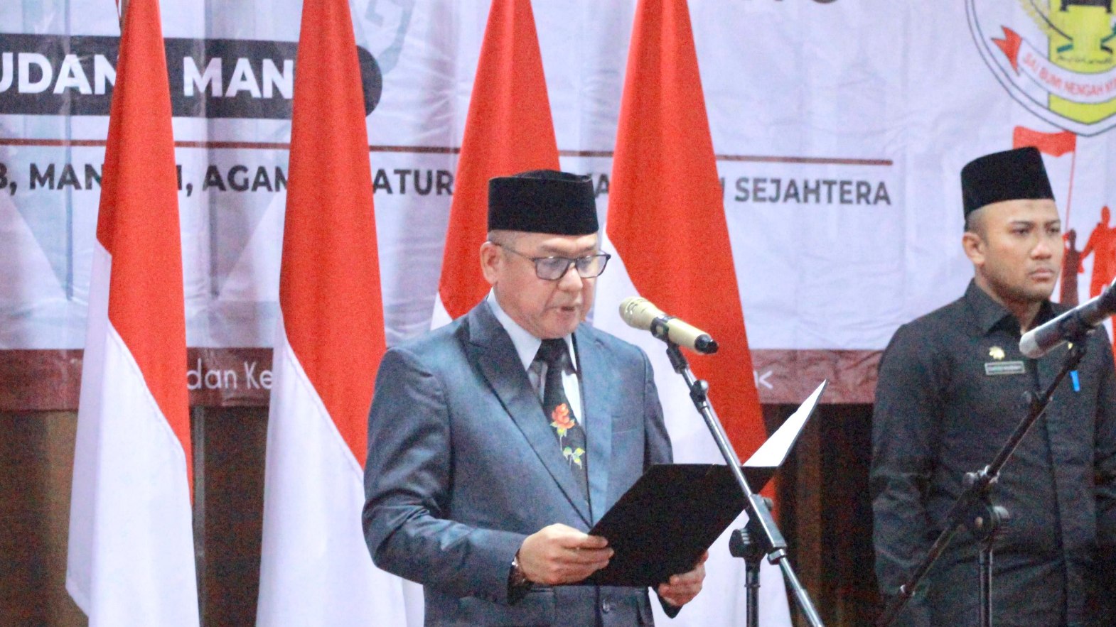 Ferli Yuledi Lantik Haryanto Jadi Pj Sekda Tulang Bawang