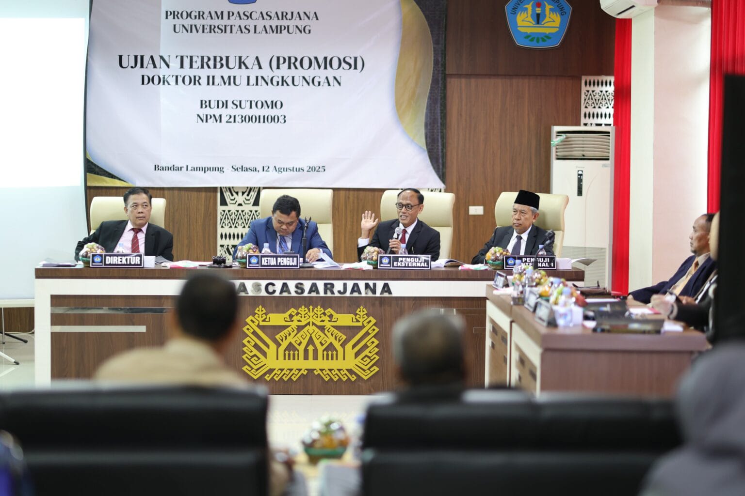 Lulus Doktor, Budi Sutomo Tawarkan Model Ekonomi Sirkular untuk Atasi Sampah di Rawa Pitu