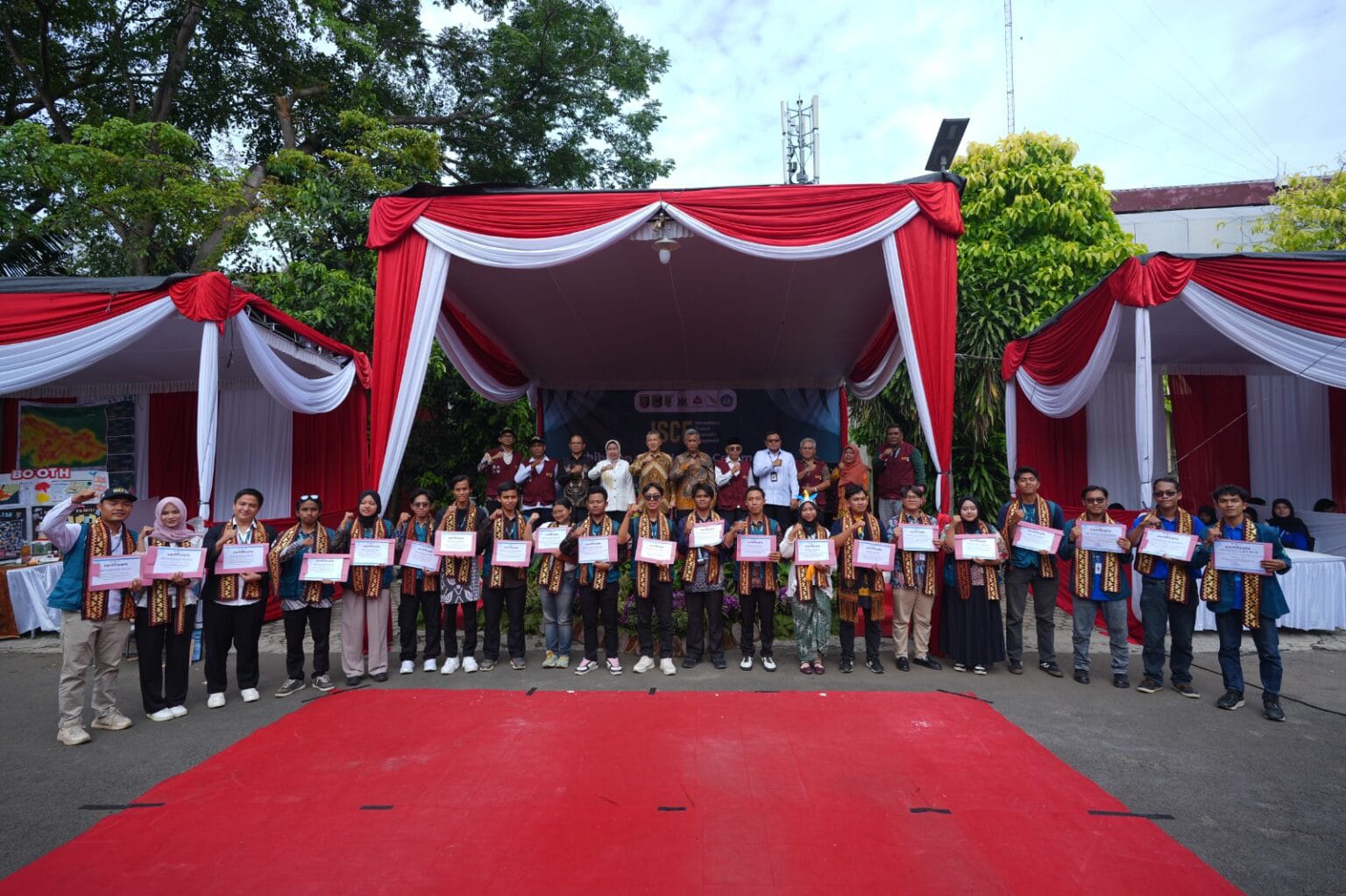 Penutupan KKN Internasional 2025 di Unila Soroti Inovasi Singkong dan Pengabdian Global