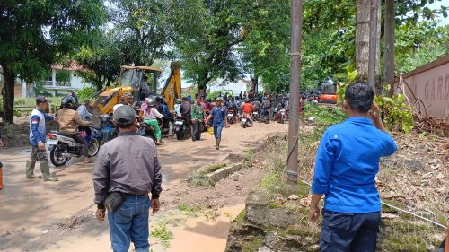 Eva Dwiana Salurkan Bantuan bagi Korban Longsor Bandar Lampung-Pesawaran