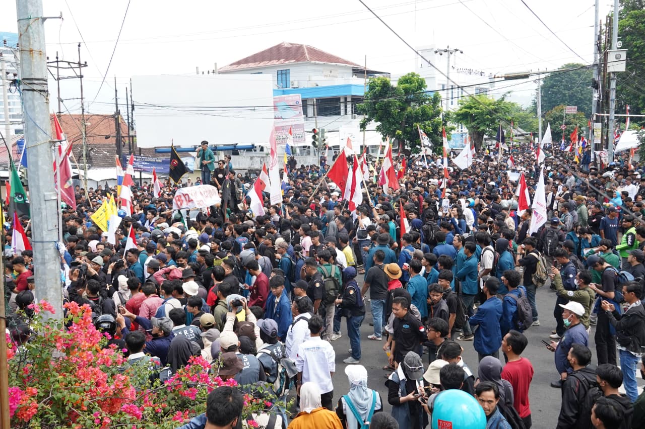 Wajah Sejuk Demokrasi di Lampung: Aksi Massa Berakhir Tanpa Bentrokan