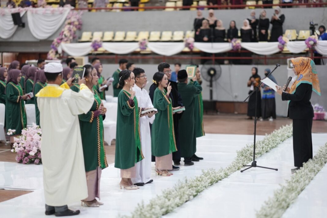 Unila Melantik 69 Dokter Baru